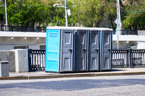 Best Porta potty delivery and setup  in Conneaut, OH